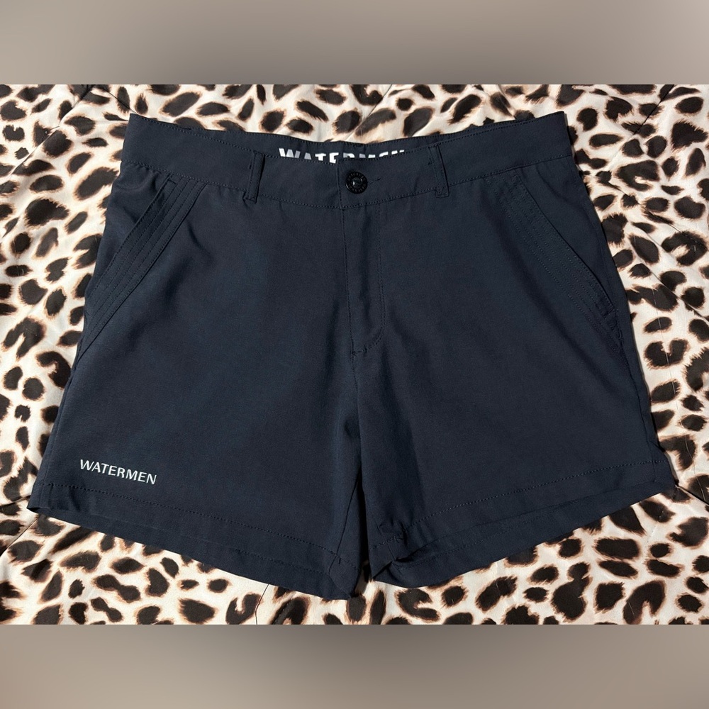 ✨Waterman Crew Hybrid Shorts✨